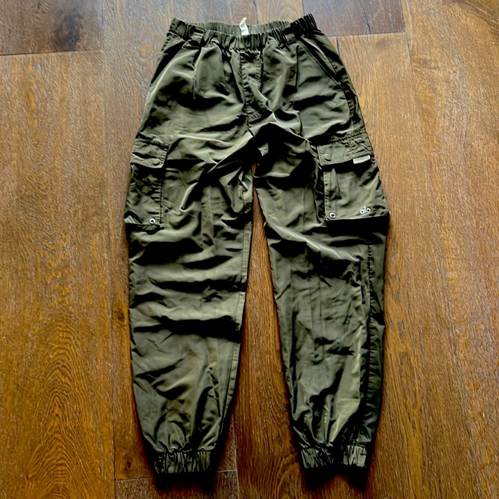 Cools pants by Alo